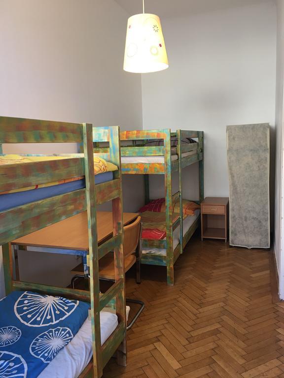 Chichilli Hostel Wien Eksteriør billede