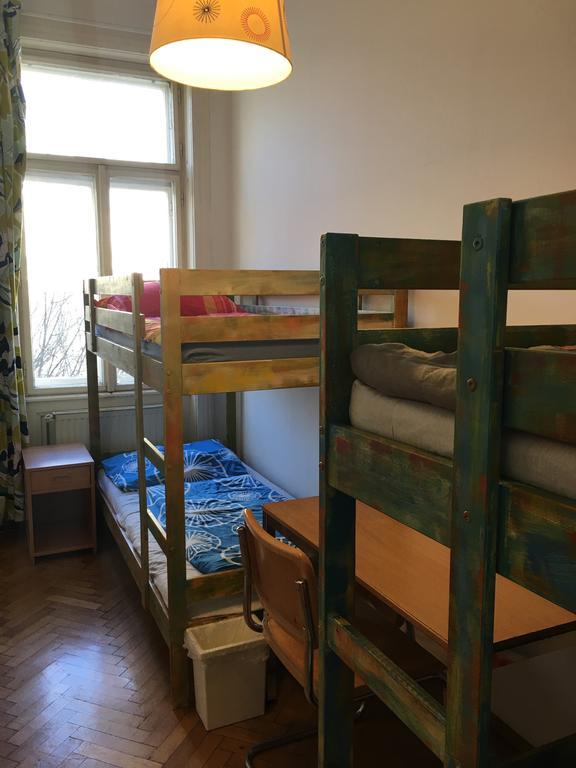 Chichilli Hostel Wien Eksteriør billede