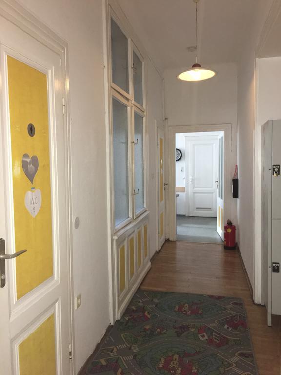 Chichilli Hostel Wien Eksteriør billede