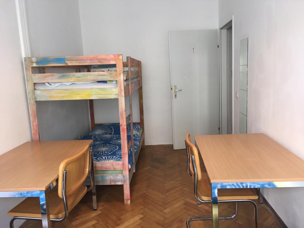 Chichilli Hostel Wien Eksteriør billede