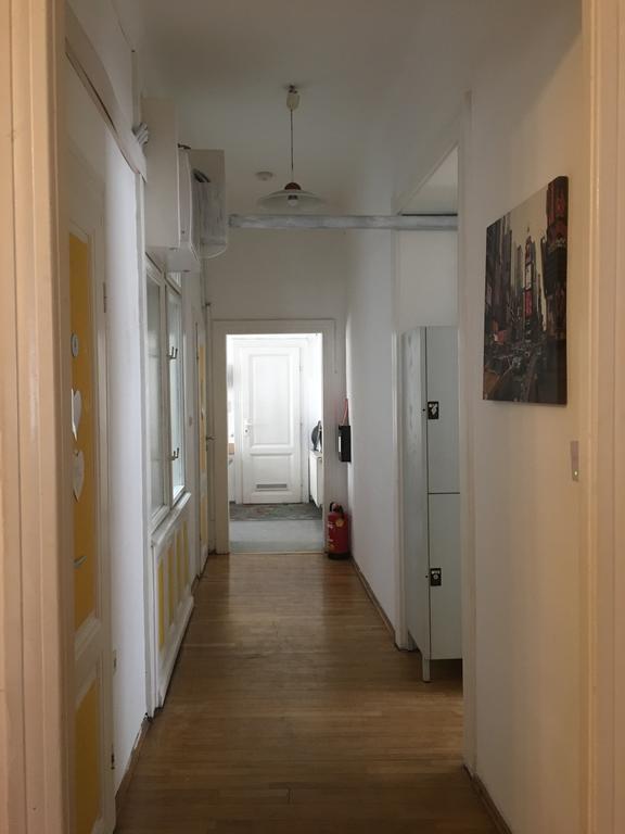 Chichilli Hostel Wien Eksteriør billede