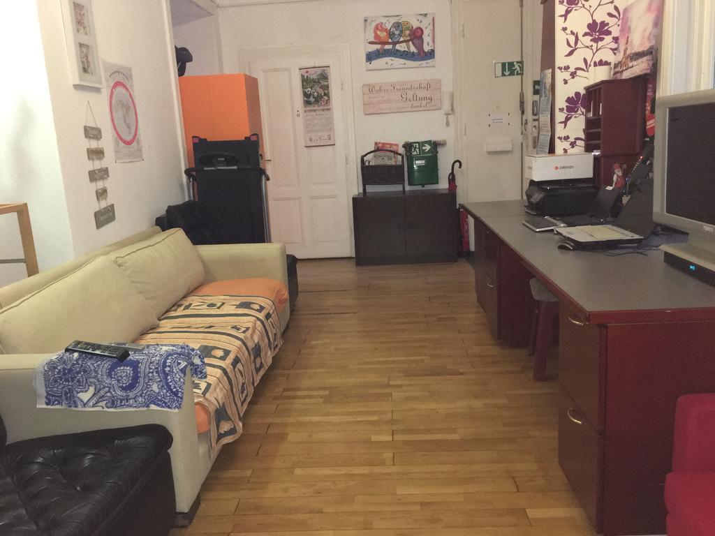 Chichilli Hostel Wien Eksteriør billede