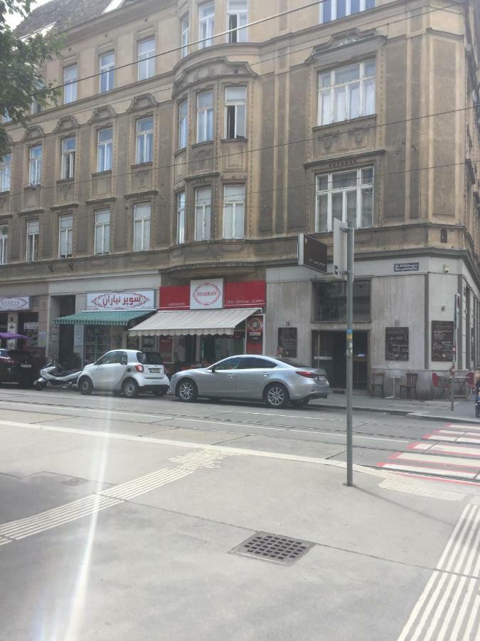 Chichilli Hostel Wien Eksteriør billede