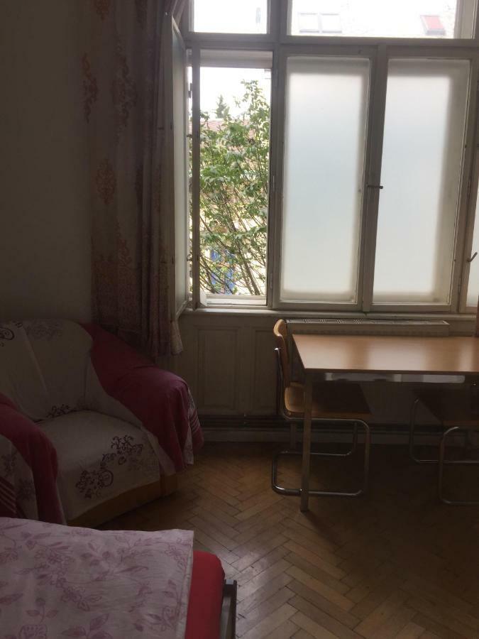 Chichilli Hostel Wien Eksteriør billede