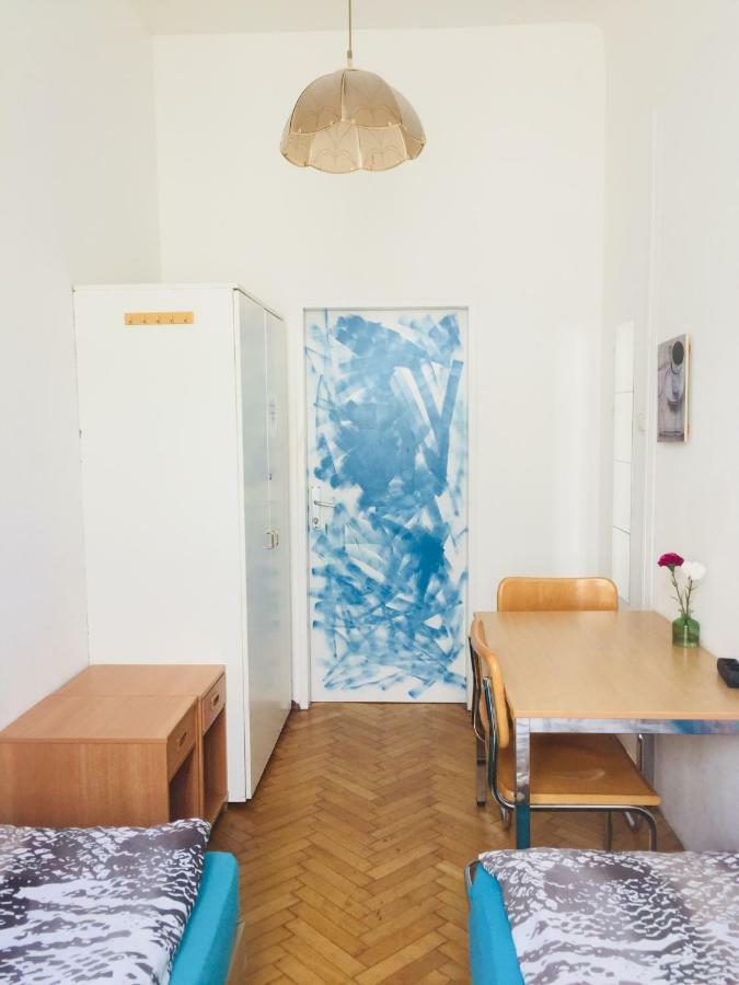 Chichilli Hostel Wien Eksteriør billede