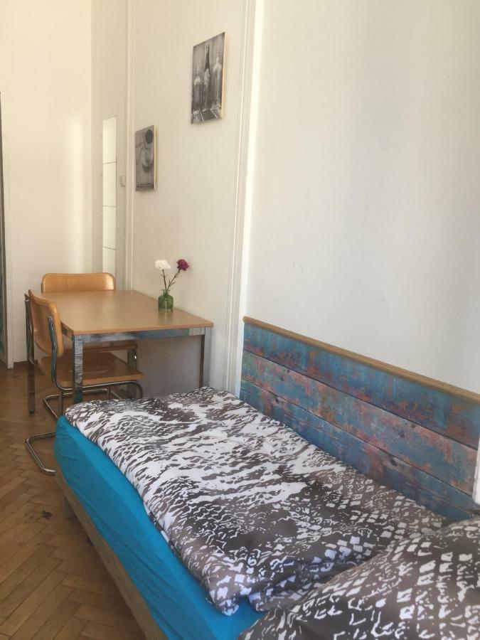 Chichilli Hostel Wien Eksteriør billede